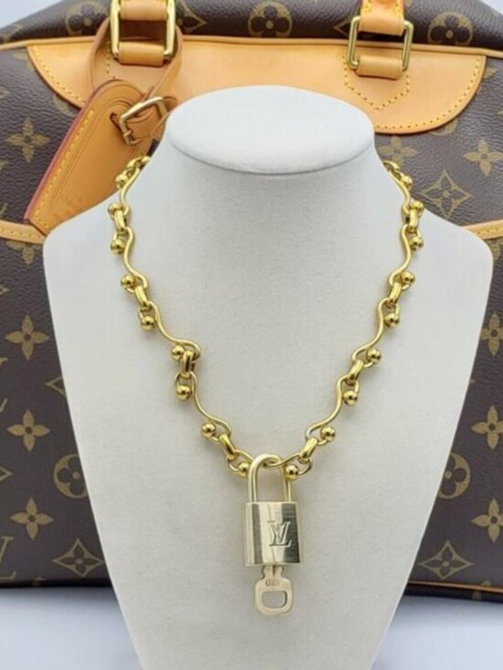 Authentic Louis Vuitton Padlock w/Unbranded Stainless Steel Gold Plated Chain